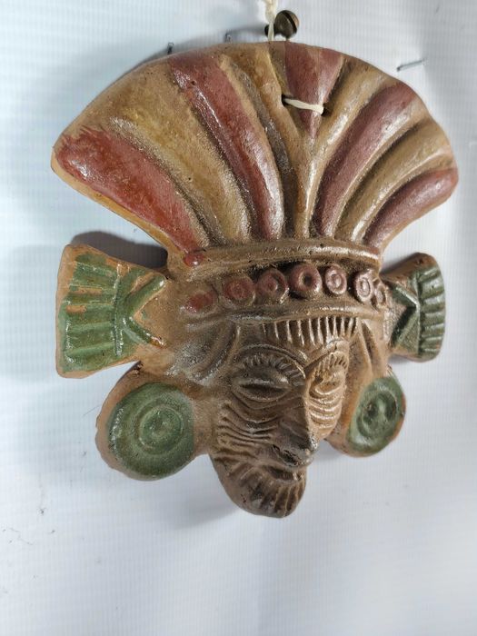 Gliniana Ręcznie Malowana Maska Majów