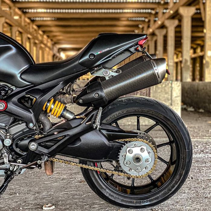 Ducati 796 Monobraço
