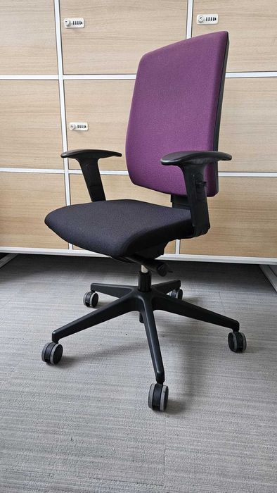 Fotel obrotowy ergonomiczny ProfiM RAYA fioletowo-czarny ok. 20 szt.