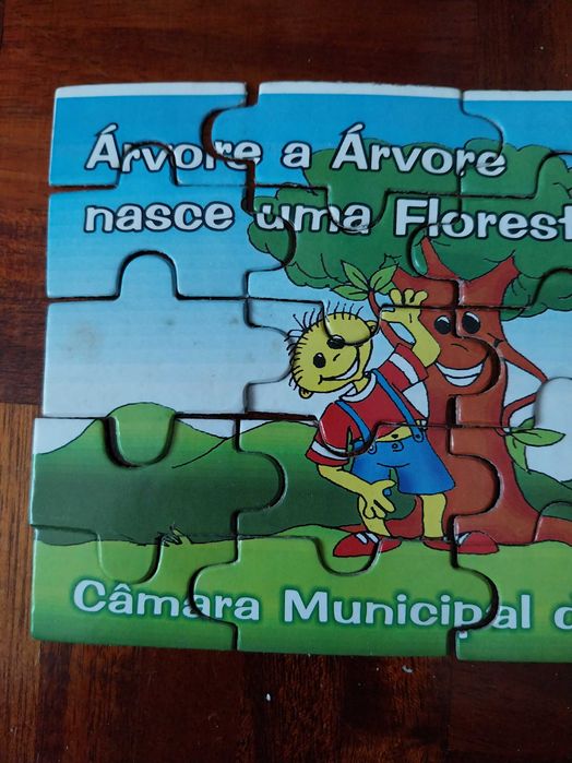 Puzzle 20 peças, natureza, Câmara Municipal de Coimbra, árvore