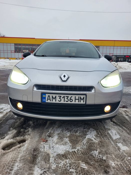 продаж авто renault fluence