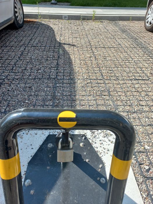 Wynajmę miejsce parkingowe naziemne  nr 69,  ul.Różana 26