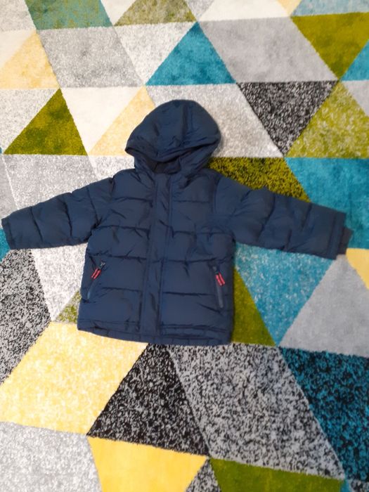 Продам зимнюю куртку Old navy 4T