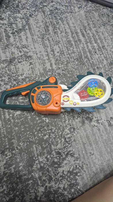 Пилка на батарейках