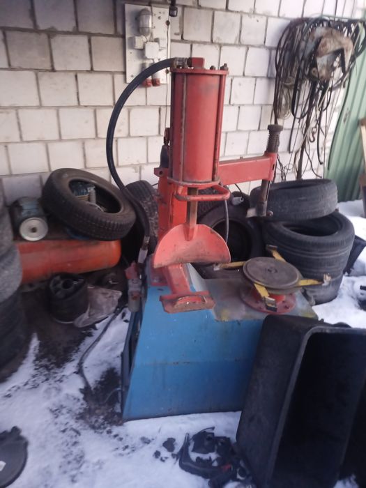 Montazownica używana.