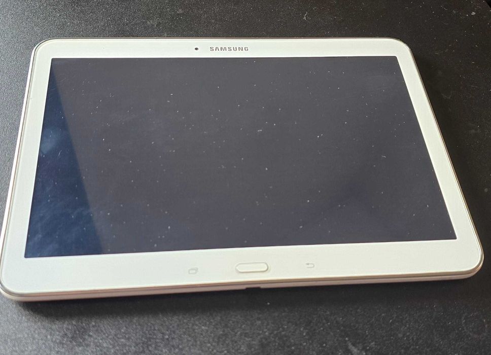 Samsung Galaxy Tab 4 10.1" – Tablet + Capa Protetora + Película de Ecrã