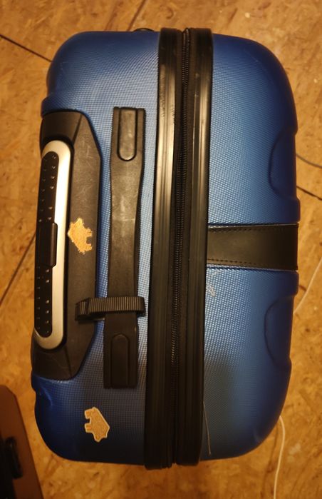 Walizka 64x45x26 65l