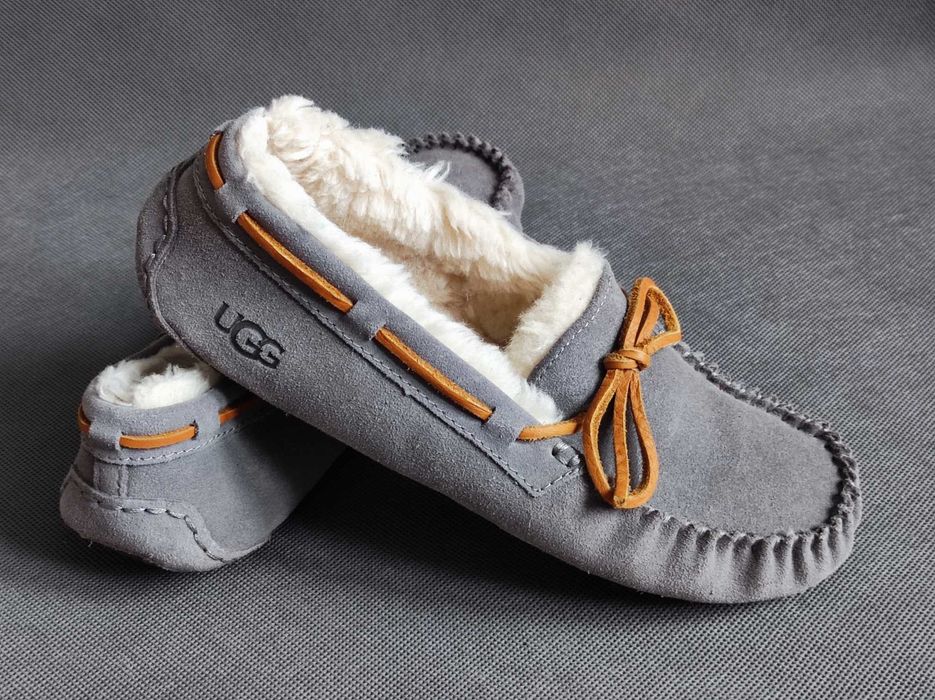 - Ugg - Kapcie, pantofle r. 37