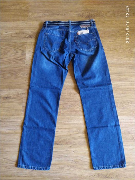 Мужские джинсы Levis р. 32 (48).
