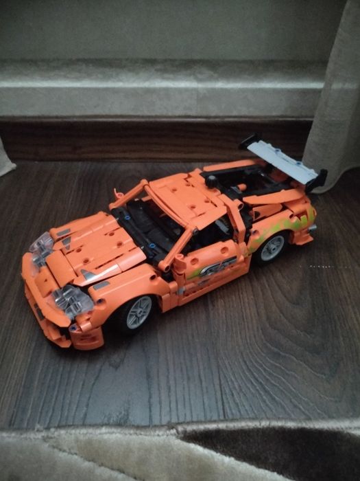 продаю лего Toyota supra mk4 у зібраному вигляді