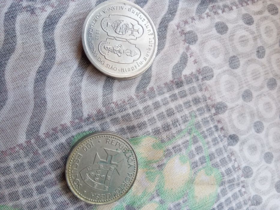 Várias moedas antigas