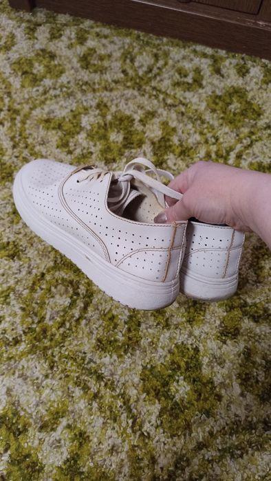 Кроссовки,кеды 38 размер+обувь в подарок