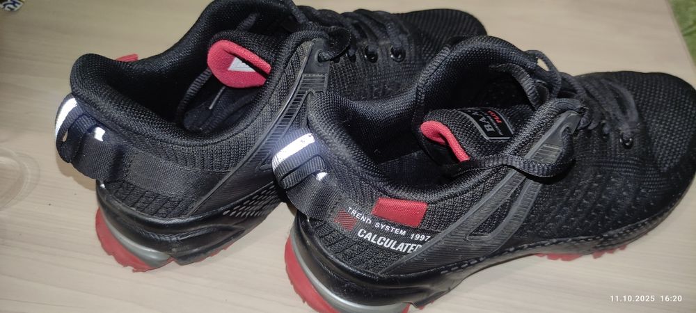 Кросівки дитячі. Кроссовки