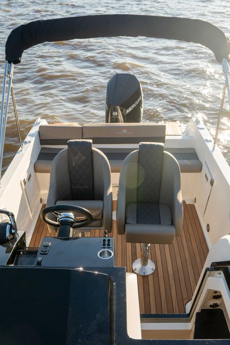 Nowa łódź motorowa Atlantic Marine 730 Sun Cruiser 9 osobowa 300 KM