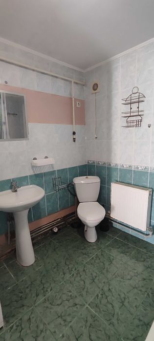 Продається одноповерховий цегляний будинок земельною ділянкою