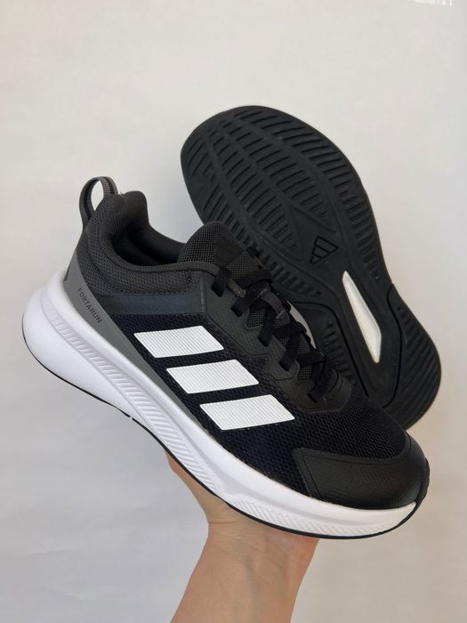 Дитяче взуття Adidas Fortarun 4.0 Kids розмір 35 1/3