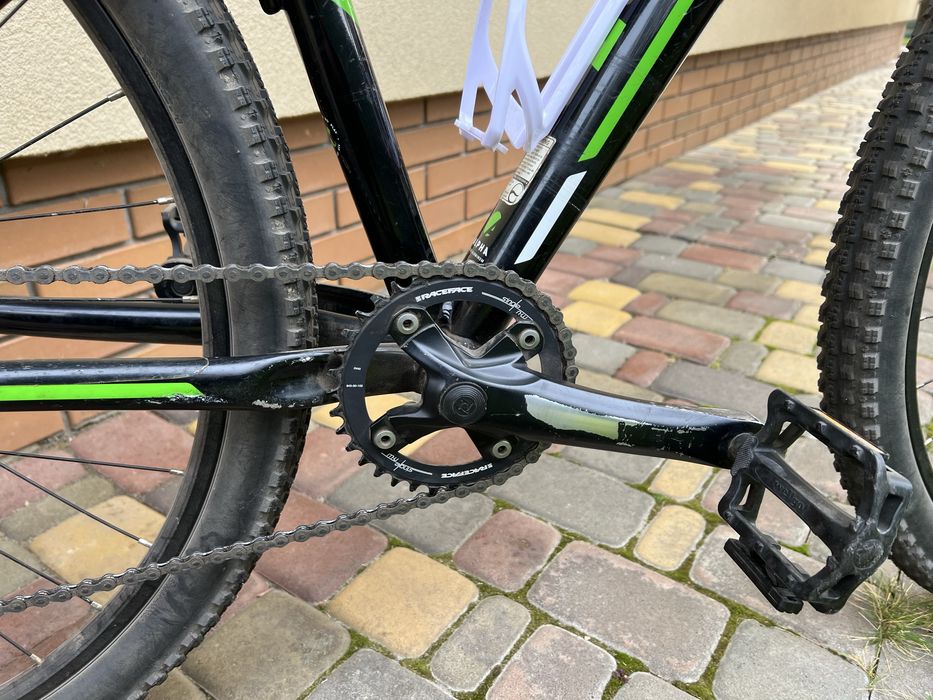 Велосипед Trek, рама S, колеса 29 дюймів