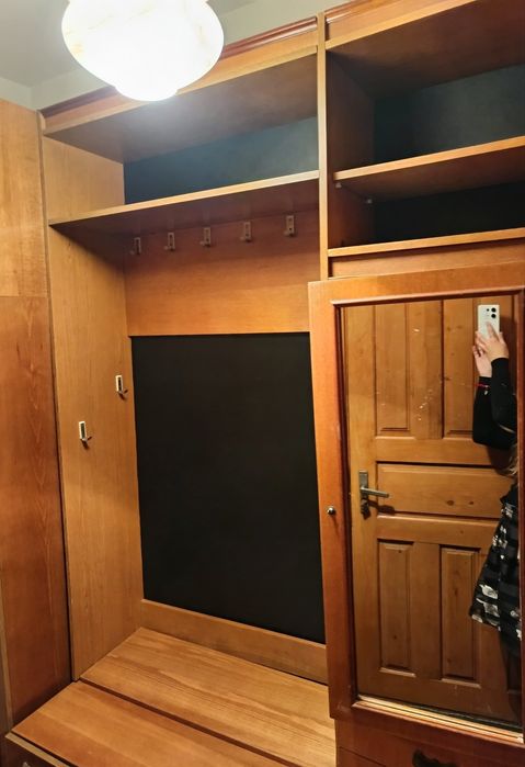 Прихожа у хорошому стані