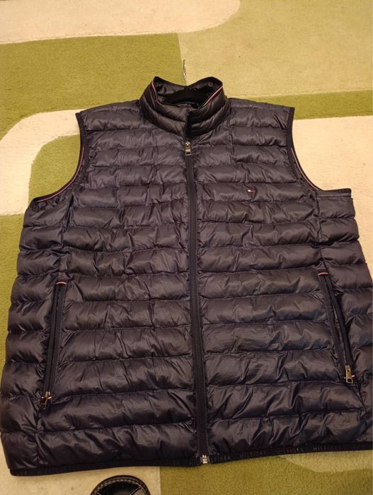 Безрукавка,куртка Tommy Hilfiger