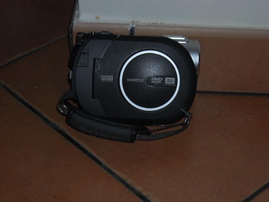 Vendo camara de filmar + máquina fotografica