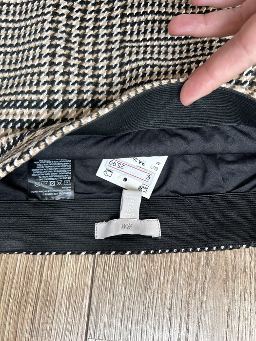 Стильна  спідниця  HM нова р.34