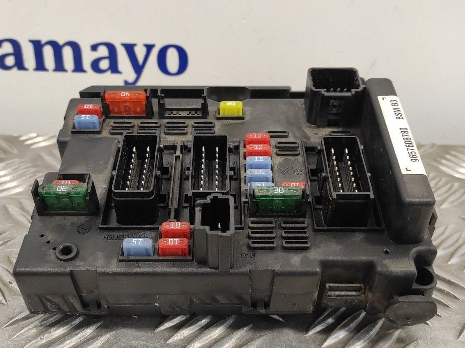 CAIXA RELÉS / FUSÍVEIS PEUGEOT 206+ 2011 -9657608780