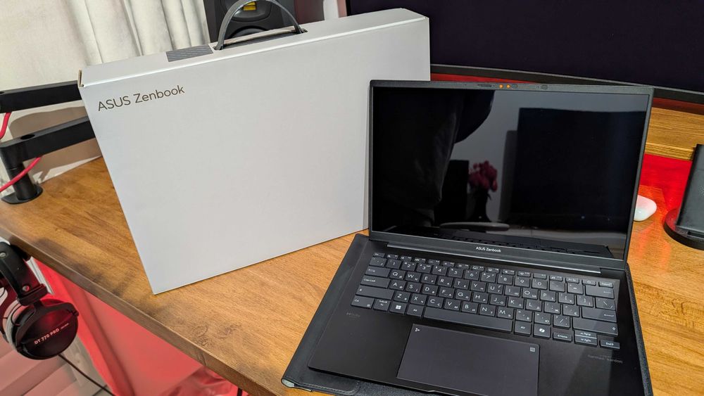 Laptop Nowy Zapakowany ASUS Zenbook UM3406H (OLED, Ryzen 7)