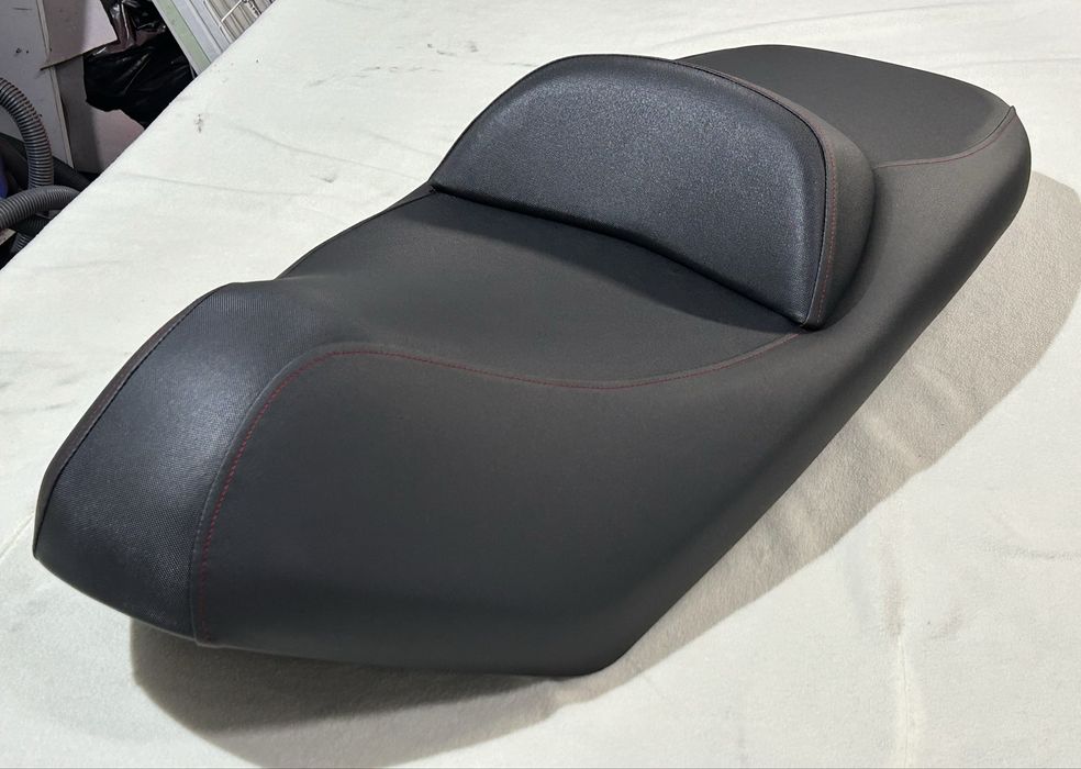 Banco SYM GTS  125/300 i Velho por Novo