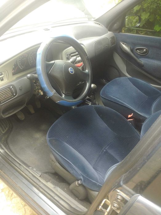 Автомобіль Fiat Albea 2003 р.