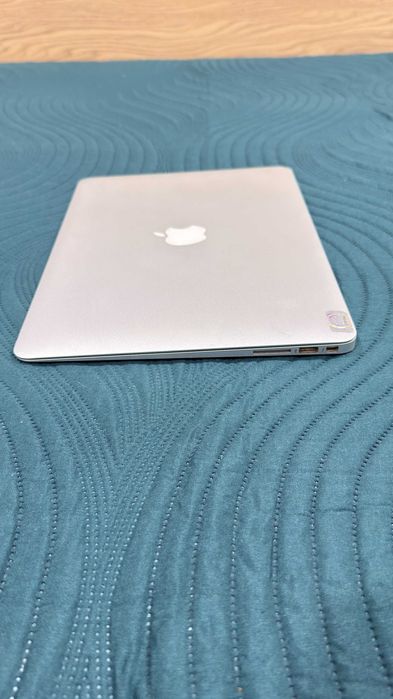 Apple MacBook Air 13" 2017 – i5 / 8GB RAM / 128GB SSD