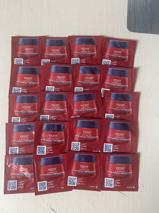 Krem przeciwzmarszczkowy na noc 30 saszetek
