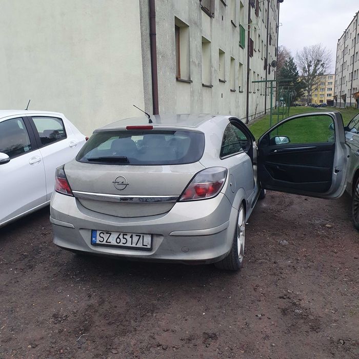 Opel astra h 1.9 dth gtc