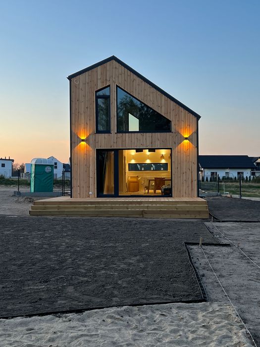 Domek na zgłoszenie całoroczny 40m2 z piętrem, dwie sypialnie