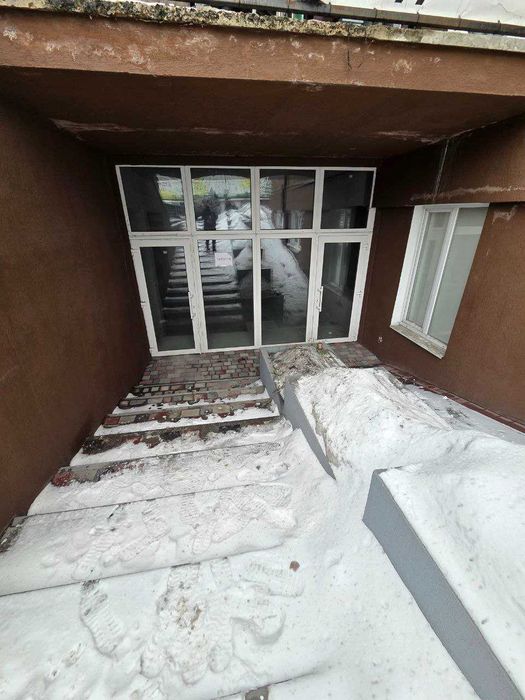 Продаж комерційного приміщення 1900м2 _VD