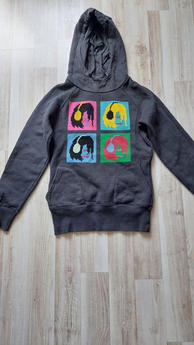 Bluza z kapturem rozmiar 146/152