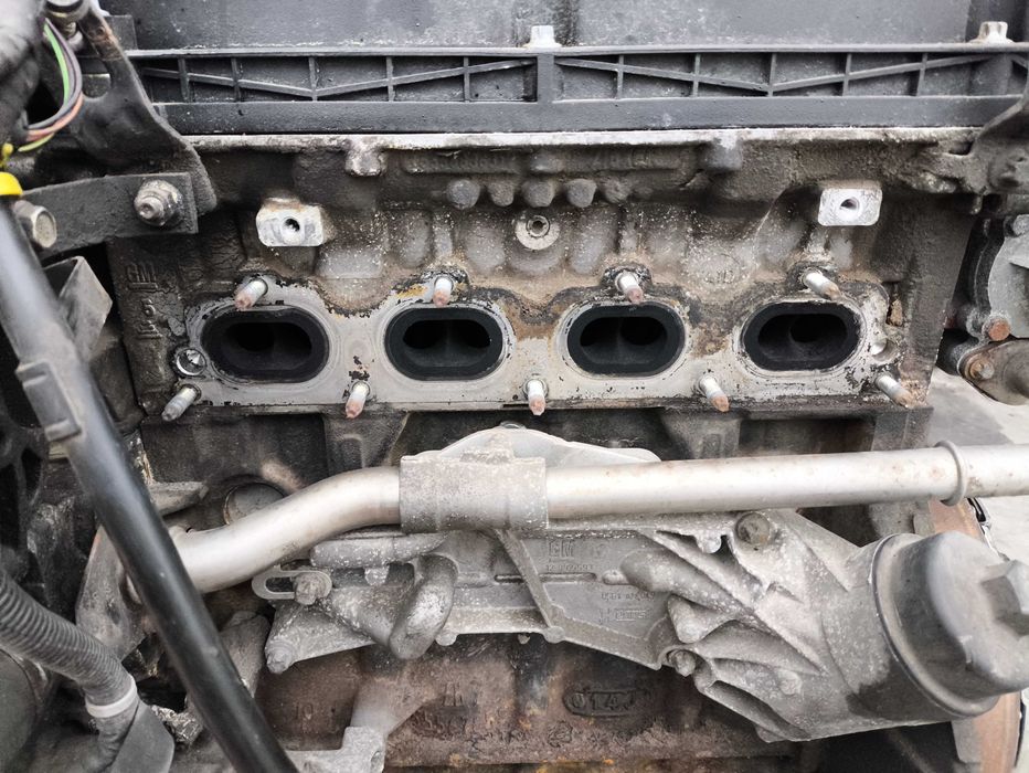 Silnik Kompletny 1.8 16v A18XER Opel Insignia