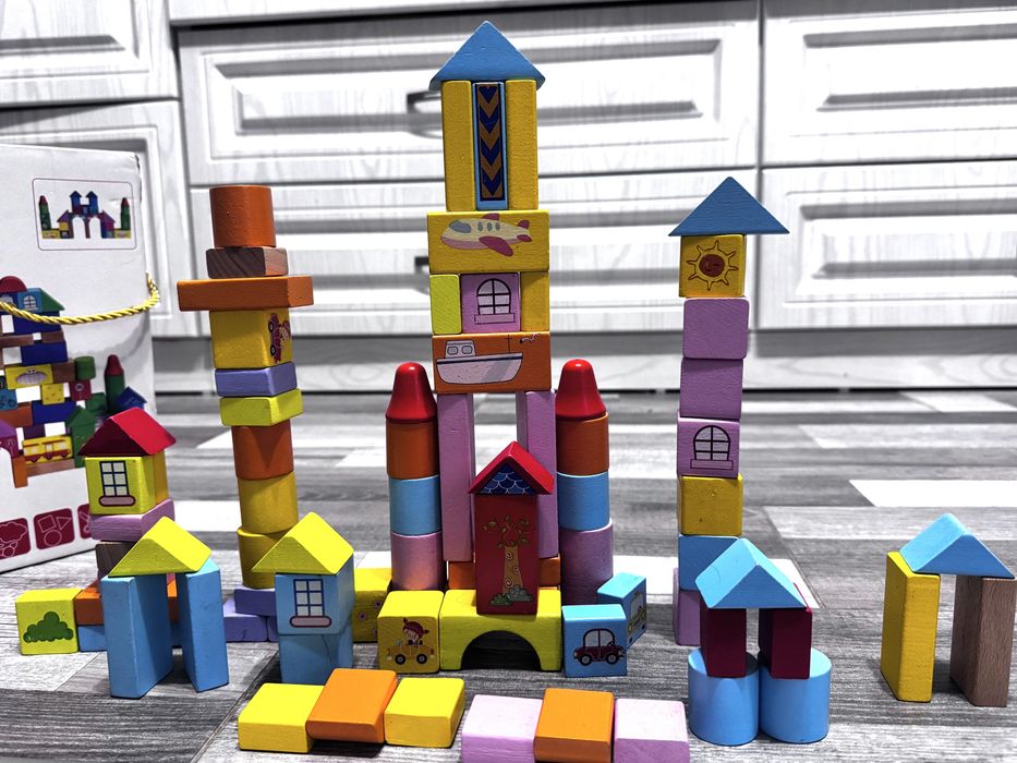 Деревʼяний конструктор