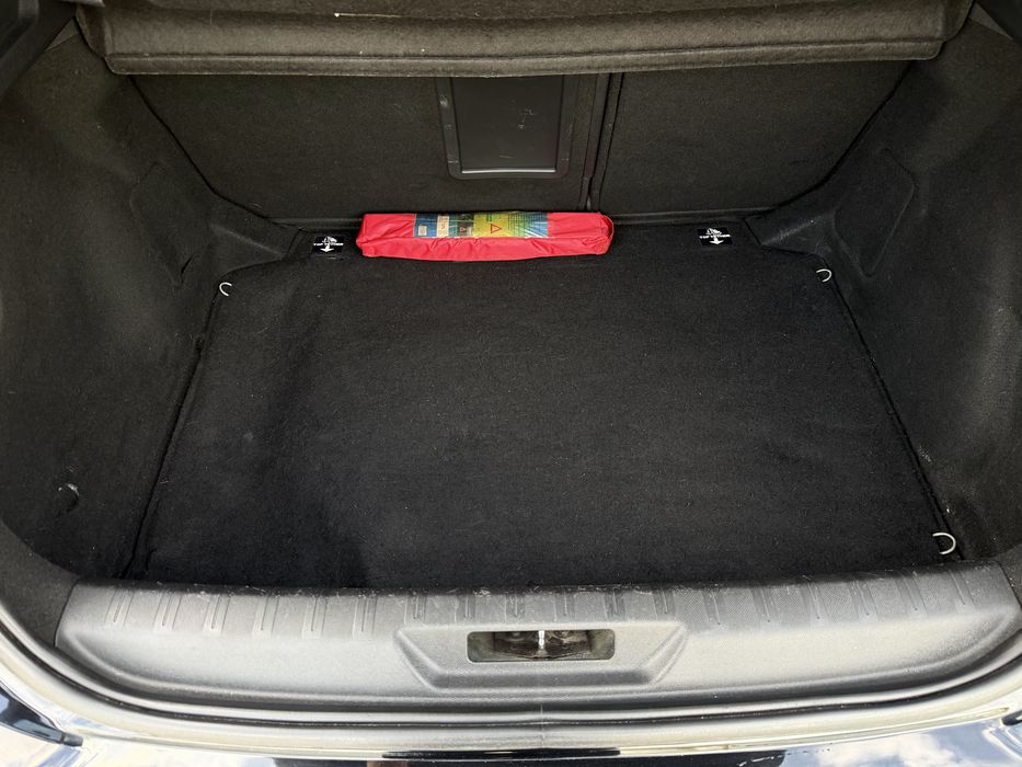 Peugeot 308 — fotografia 11
