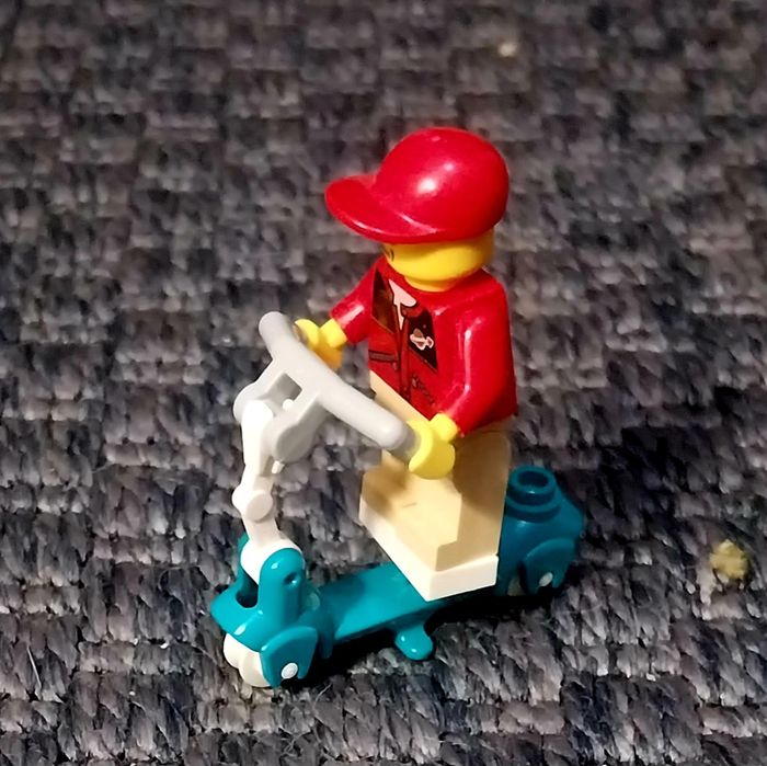 Várias figuras lego