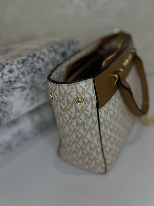 Жіноча сумка Michael Kors