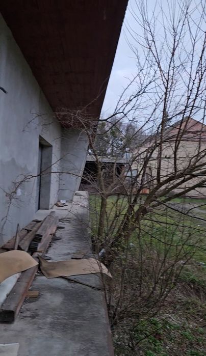 Продається склад в Берегове.