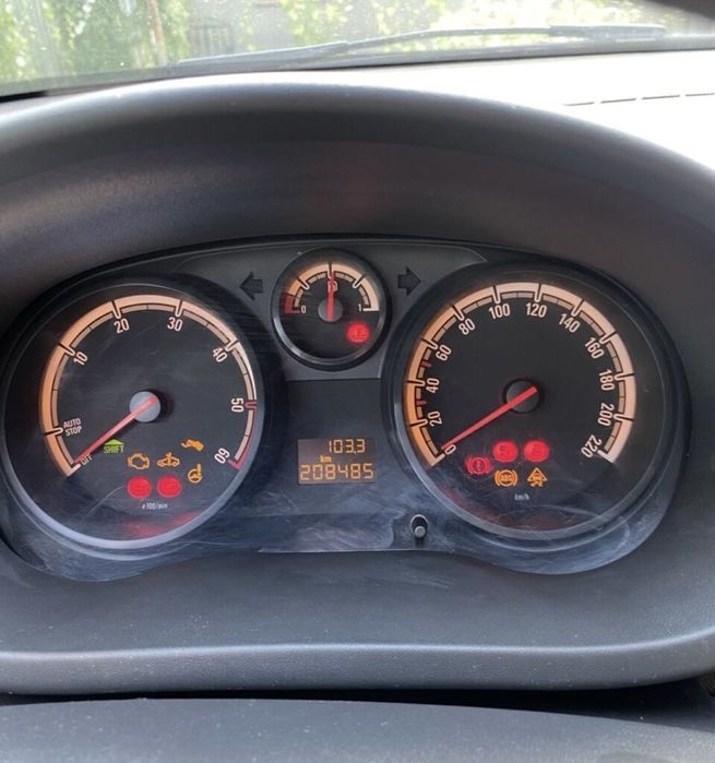 Продається OPEL CORSA 2013