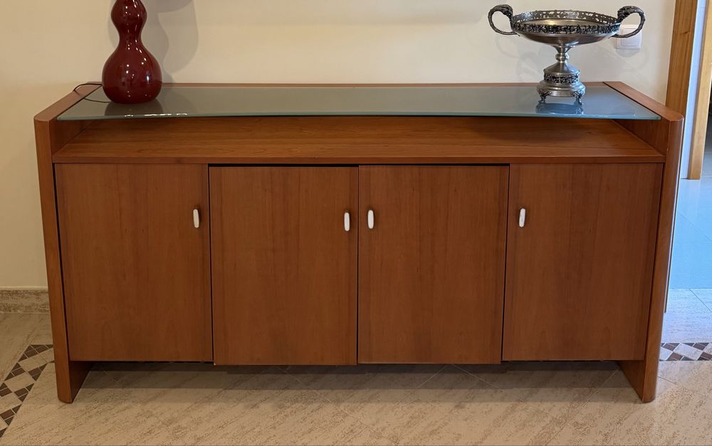 Móvel Aparador em cerejeira