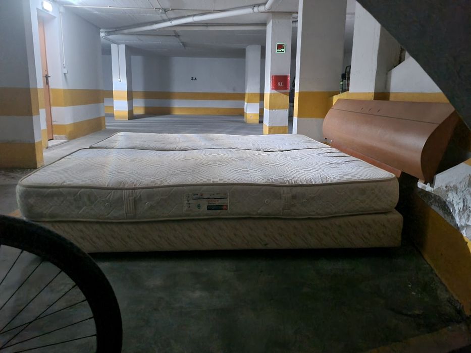 Camas solteiro corpo e meio