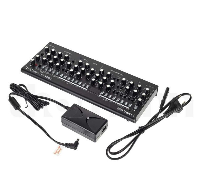 ROLAND Boutique SE-02