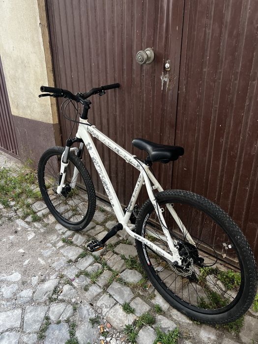 Bicicleta bjorg TT roda 26 + btwin roda 20  ofereco 2 bmx para restauro