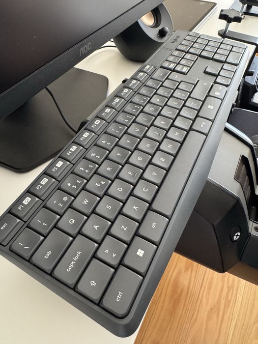 Teclado Logitech MK235