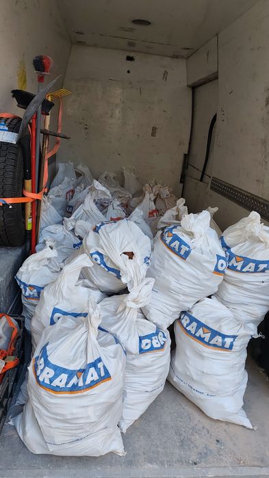 Recolhas de entulho e monos madeira e outros