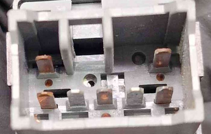 Comando / Botão / Interruptor Vidros Frente Direito HYUNDAI i20 II (GB, IB) ano 2015