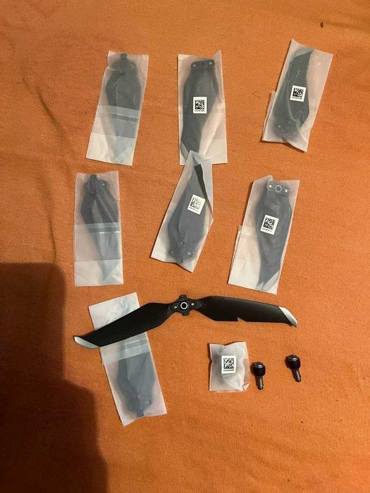Новий (без коробки) DJI Mavic Air 2 Fly More Combo+ сумка та доп. акумулятори, повна комплектація. Стан 10/10.